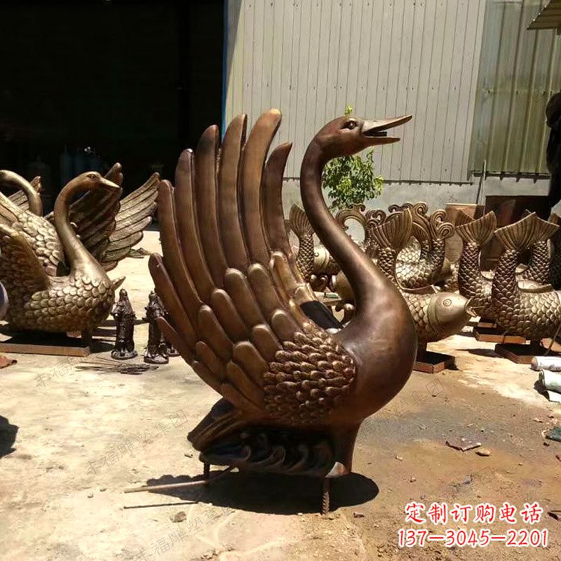 辽阳精美黄铜天鹅雕塑中领雕塑的精美黄铜天鹅雕…