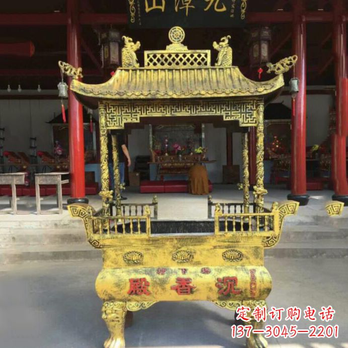 辽阳艺术之美,黄铜香炉雕塑