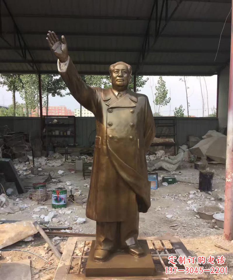 辽阳挥手毛主席人物雕塑
