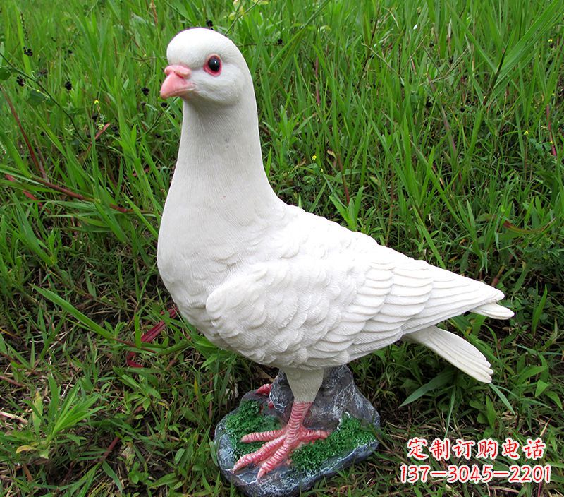 辽阳角斗士广场鸽子雕塑