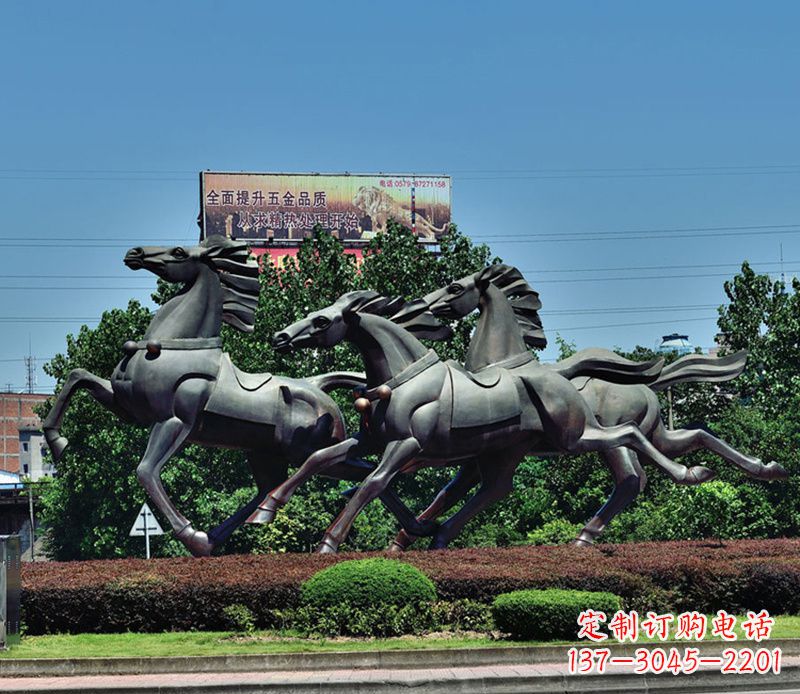 辽阳非凡运动,街边奔马铜雕塑