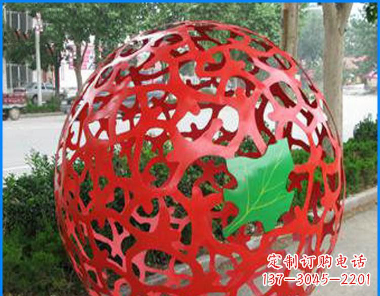 辽阳街边不锈钢镂空球和树叶景观雕塑