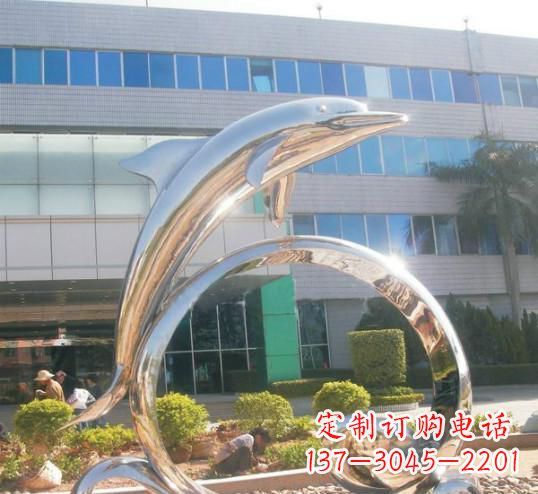 辽阳街边不锈钢跳跃的海豚雕塑