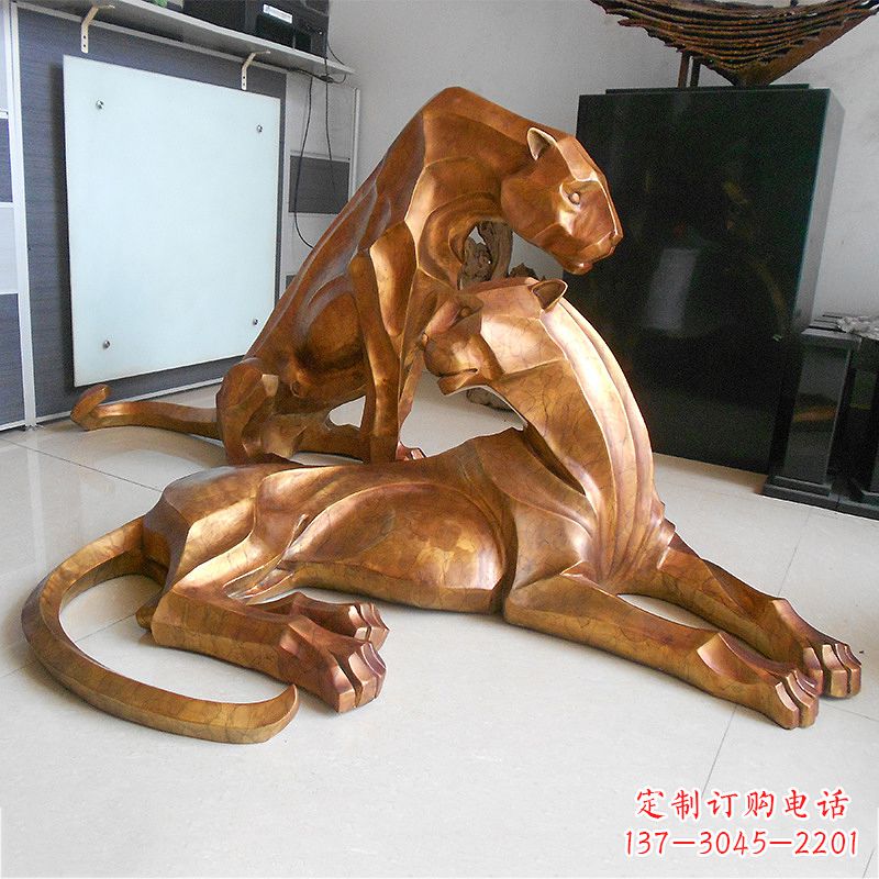 辽阳金钱豹抽象铜雕-草坪广场商场雕塑摆件