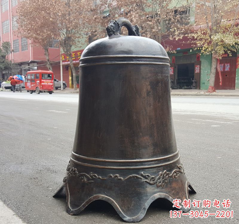 辽阳景观铜钟