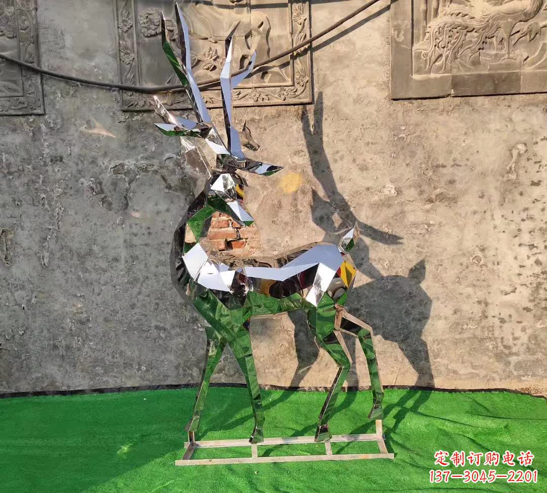 辽阳镜面不锈钢几何梅花鹿雕塑