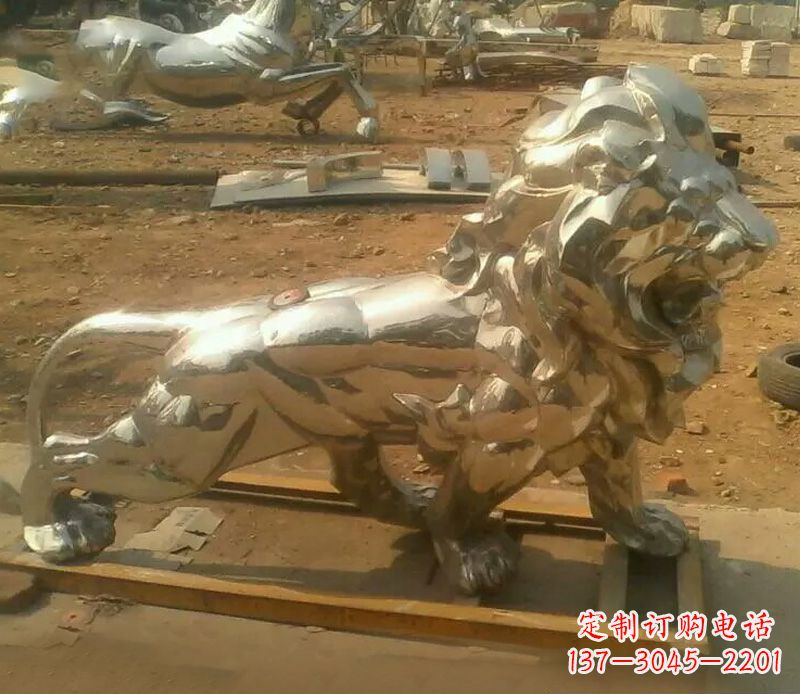 辽阳镜面不锈钢狮子雕塑