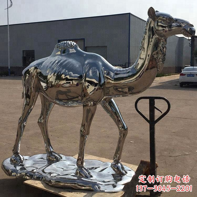 辽阳镜面不锈钢骆驼雕塑生动又独特