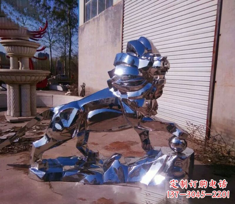 辽阳中领雕塑推出的不锈钢狮子雕塑,极具艺术价…