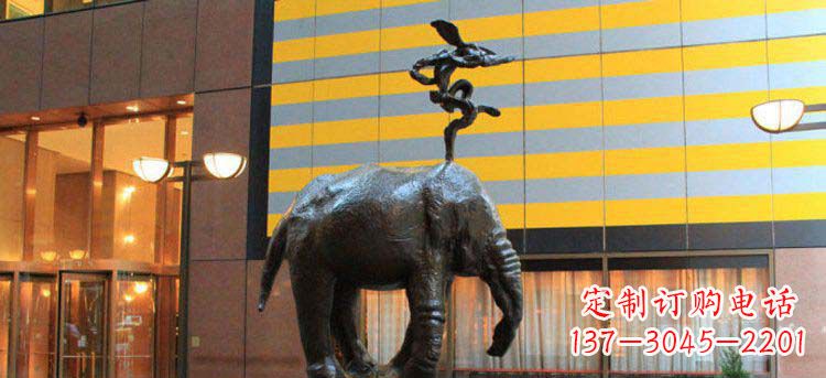 辽阳浪漫海洋,荡漾着尊贵的威严——大象雕塑