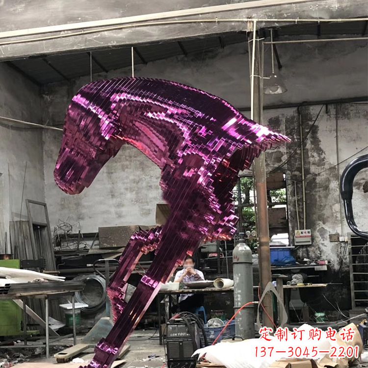 辽阳烤漆创意不锈钢马头雕塑