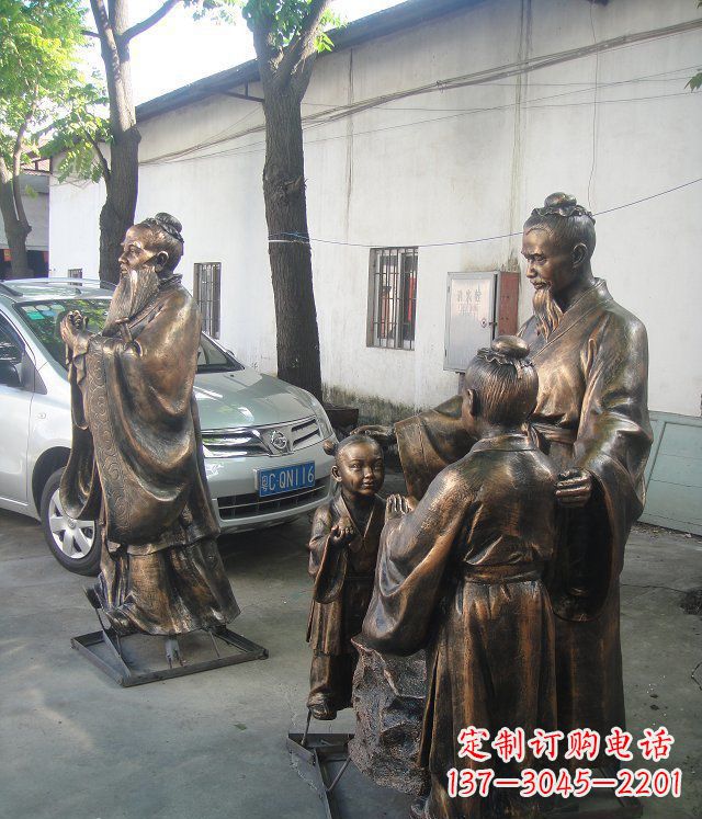 辽阳孔融让梨雕塑，创造出完美的校园景观