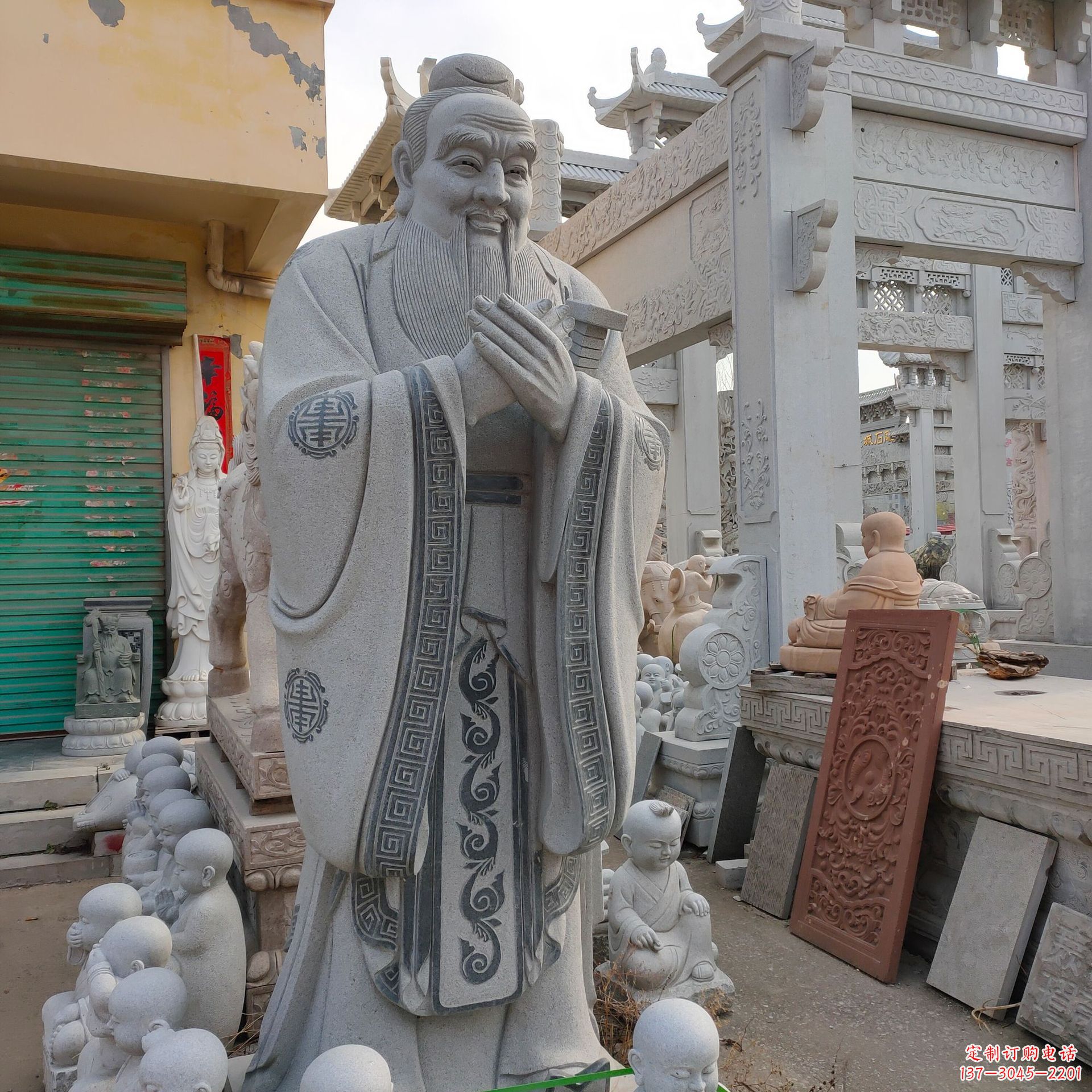 辽阳孔子问礼石雕塑像