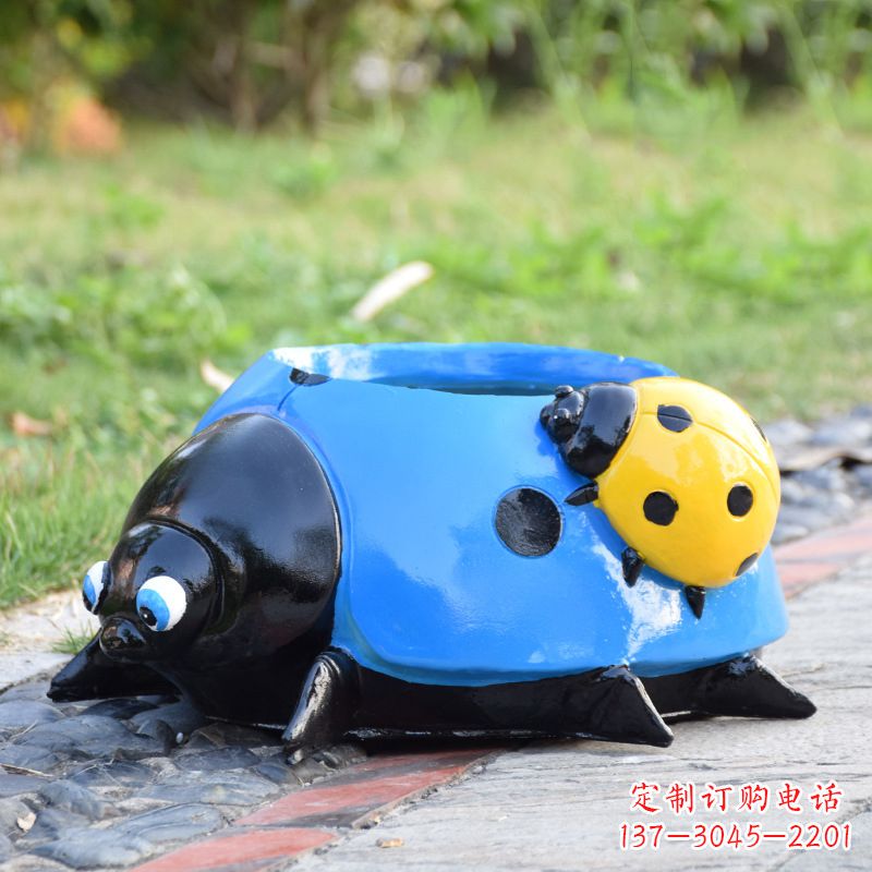 辽阳蓝色玻璃钢七星瓢虫花盆雕塑