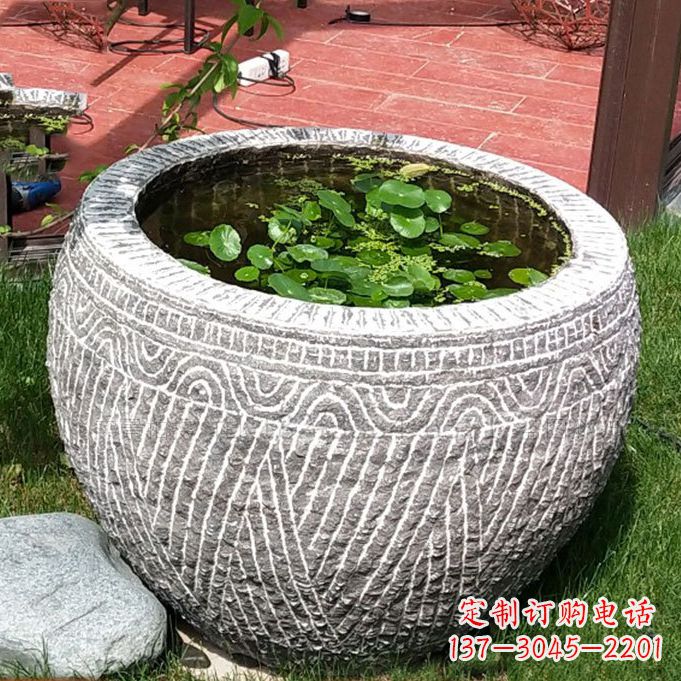 辽阳老青石花盆雕塑:独特的家居艺术装饰