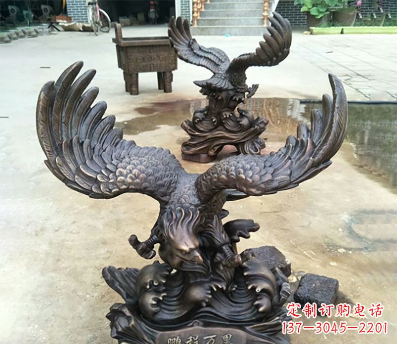 辽阳老鹰铜雕 (2)