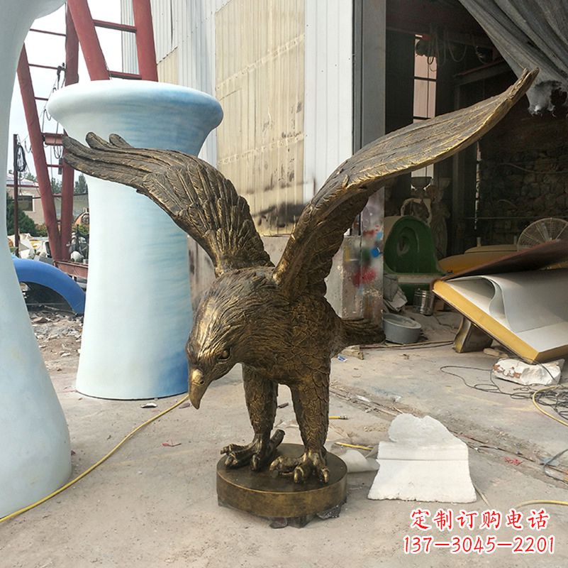 辽阳老鹰铜雕