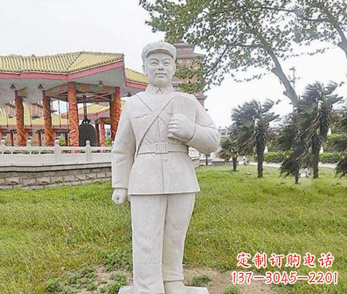 辽阳雷锋石雕——传承奉献精神