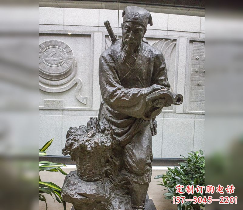 辽阳中领雕塑自主研发了高雅李时珍铜雕,它以历…
