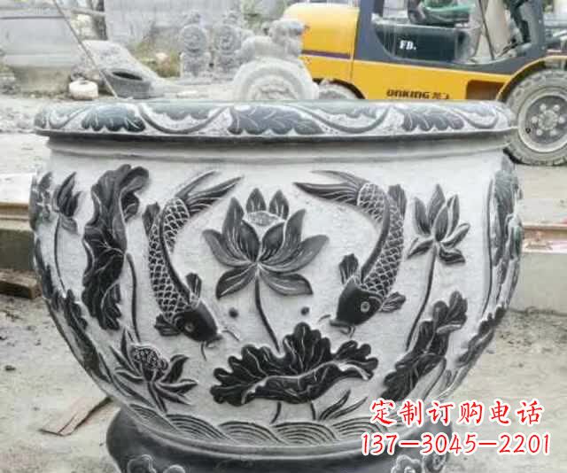 辽阳鲤鱼荷花石浮雕水缸