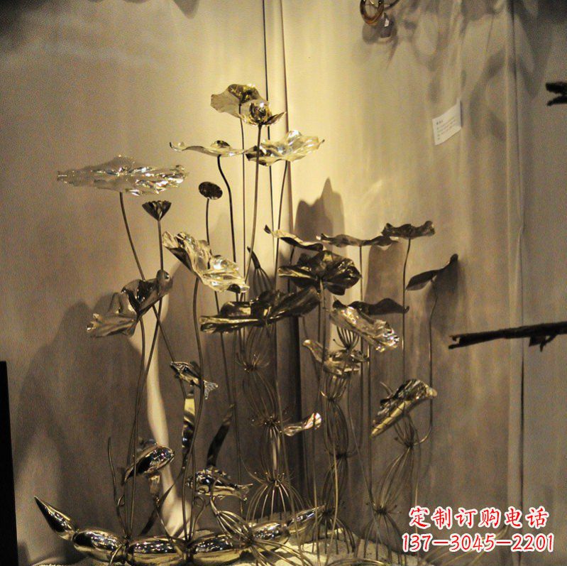 辽阳莲花雕塑-造型优雅,精致美观