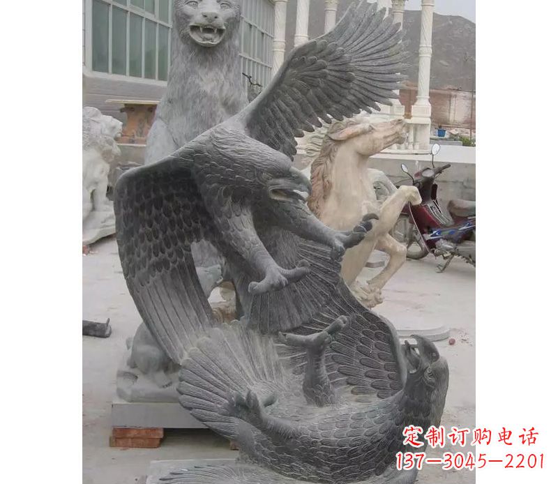 辽阳两只老鹰石雕