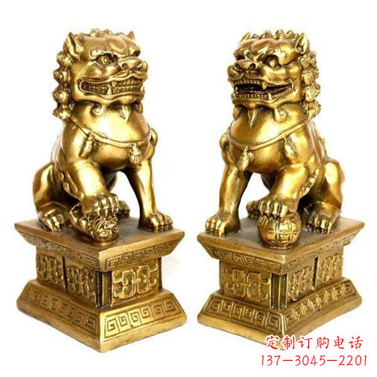 辽阳鎏金故宫狮子,精美而堂皇的雕塑