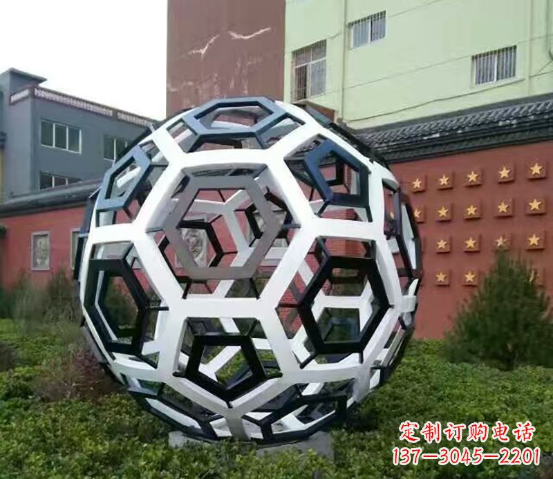 辽阳中领雕塑定制足球公园不锈钢雕塑