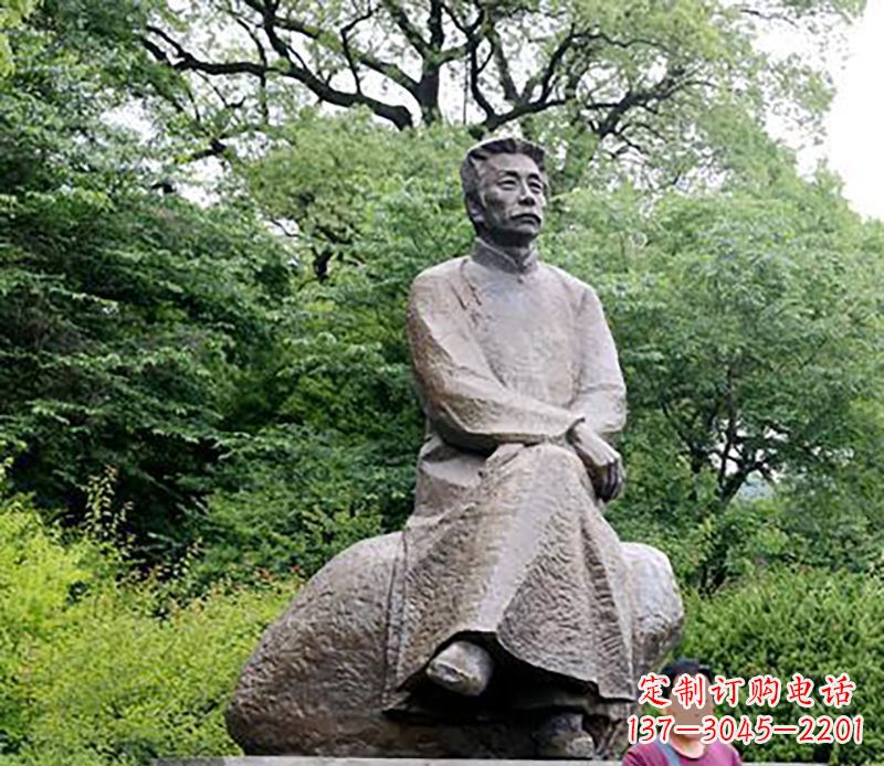 辽阳倾情打造鲁迅公园手工雕塑