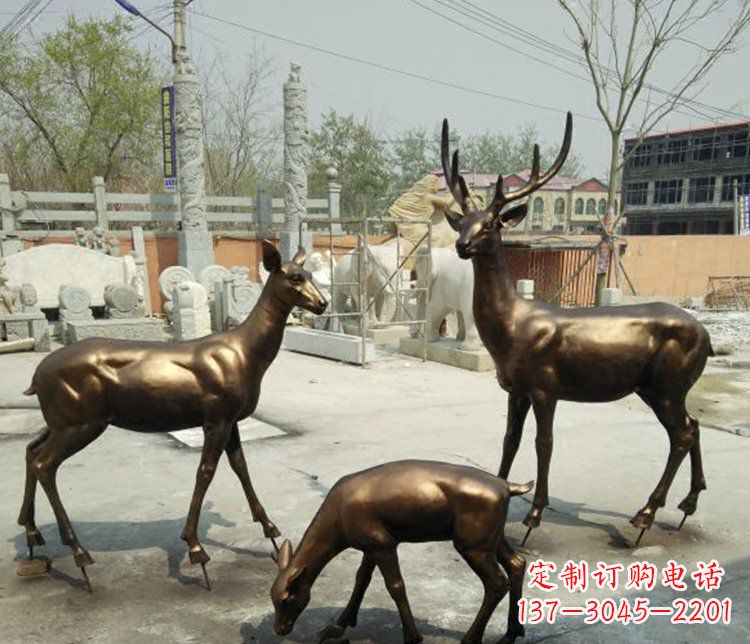 辽阳感受自然魅力的动物铜雕