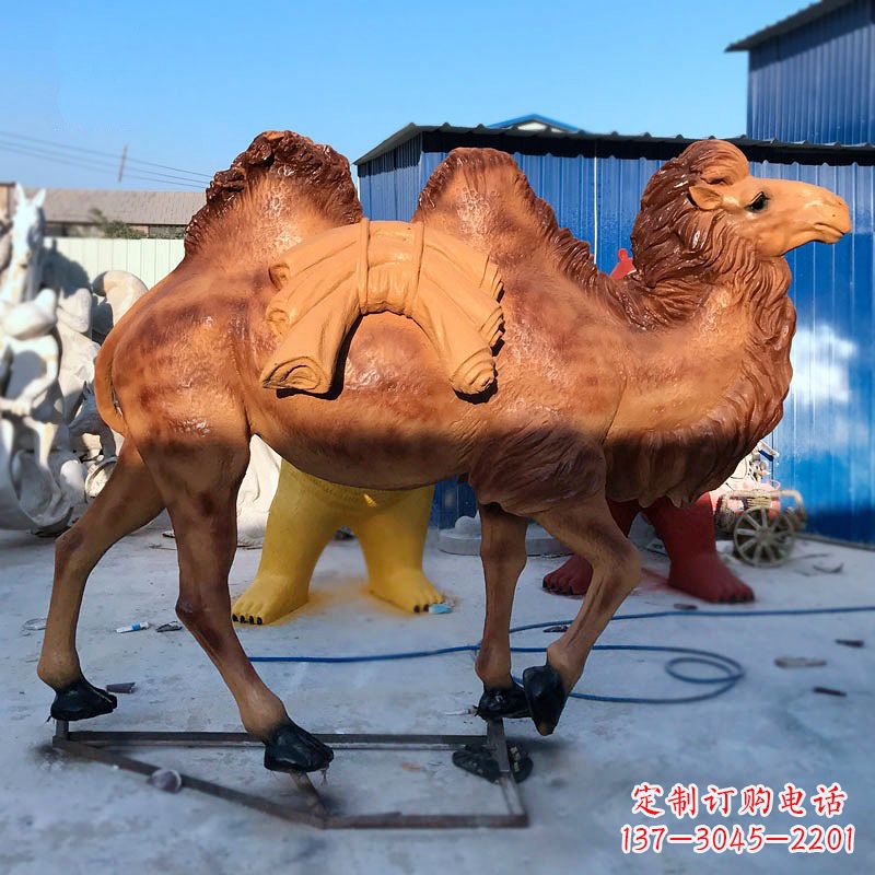 辽阳雕刻精美的骆驼玻璃钢仿真雕塑