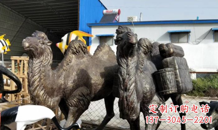 辽阳骆驼铜雕塑，刻画最精致的美丽
