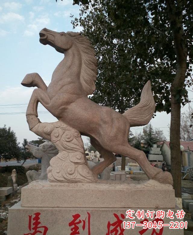 辽阳精美细腻的马到成功石雕塑