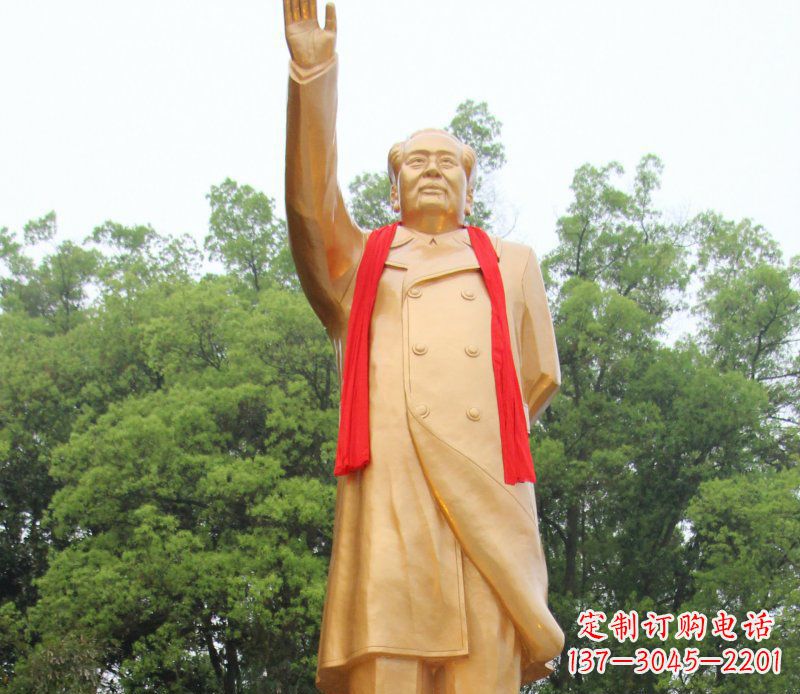 辽阳伟人毛主席铜雕,展现中国历史精神