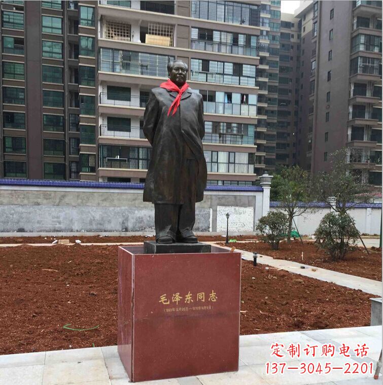 辽阳毛主席消防支队伟人铜雕