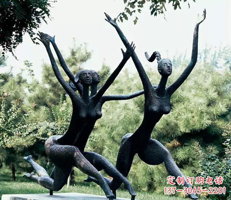 辽阳美女奔跑公园抽象人物铜雕