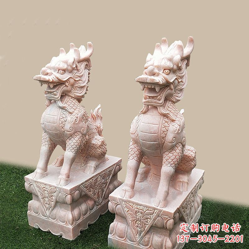 辽阳门口看门神兽麒麟石雕