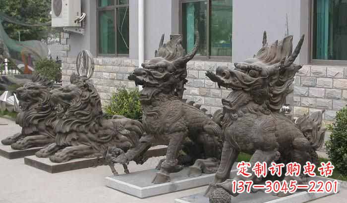 辽阳招财进宝,麒麟雕塑立足宅门口