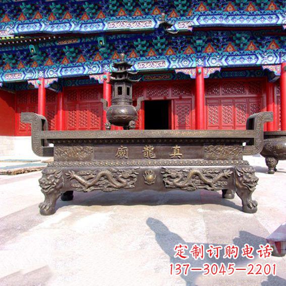 辽阳庙宇香炉雕塑