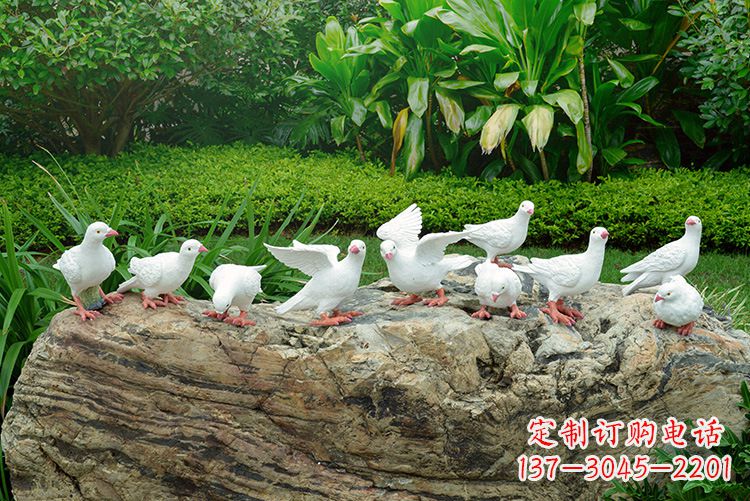 辽阳鸽子雕塑,母亲抱孩子的传家之宝