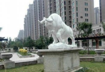辽阳汉白玉开荒牛小区园林动物石雕