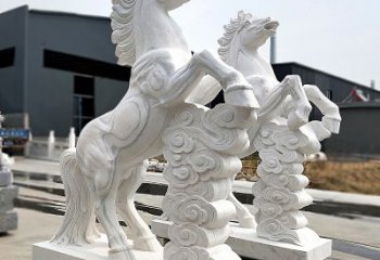 辽阳精美马踏祥云石雕，栩栩如生
