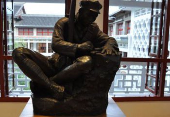 辽阳铜雕红军战士纪念雕塑，烈士镌刻永恒记忆