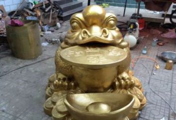 辽阳铜质金蟾招财动物雕塑