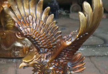 辽阳雕塑精灵：翱翔于天际的老鹰雕塑