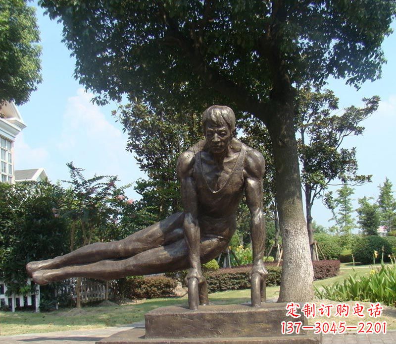 辽阳男子体操运动员铜雕