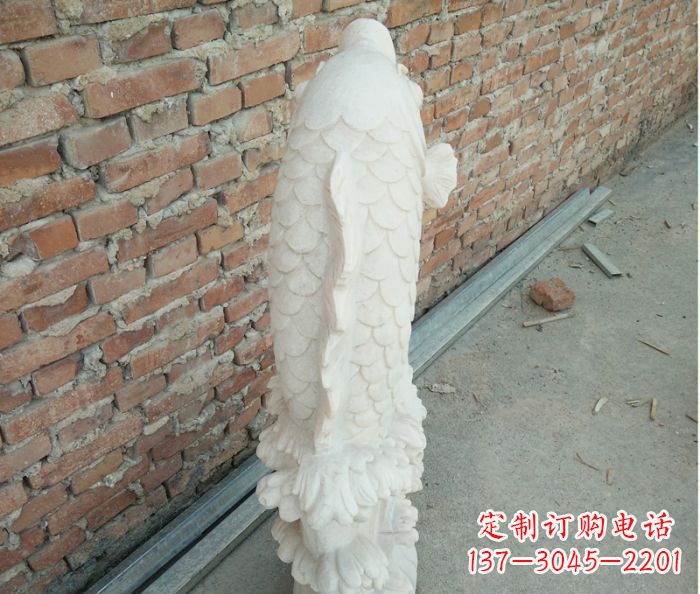 辽阳华丽而高雅,精美绝伦的喷水鲤鱼公园石雕