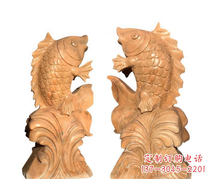 辽阳中领雕塑:精美的鲤鱼喷水晚霞红石雕