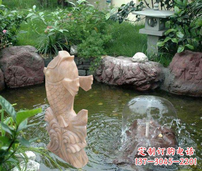 辽阳喷水鲤鱼晚霞红石雕