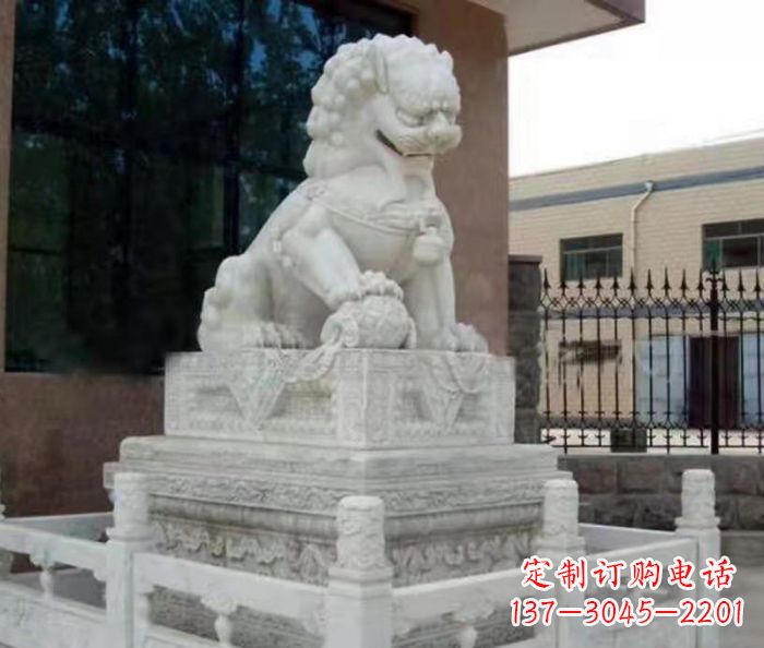 辽阳宏伟雄浑的大理石狮子石雕